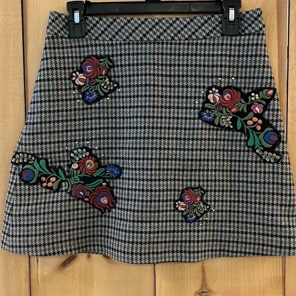 Zara Womens Flower Embroidered Plaid Skirt Size M - Picture 1 of 4